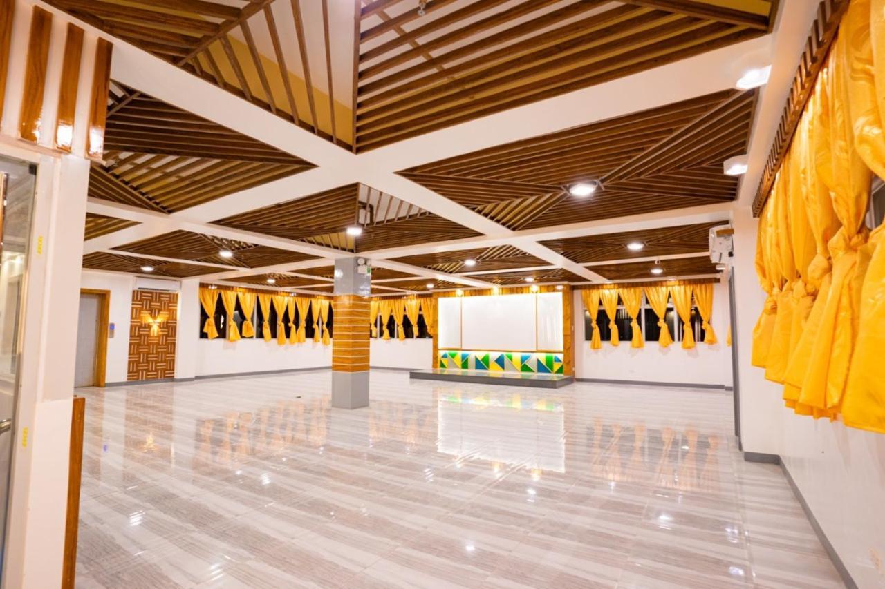 Grand Mercy Hotel كالبايوغ المظهر الخارجي الصورة