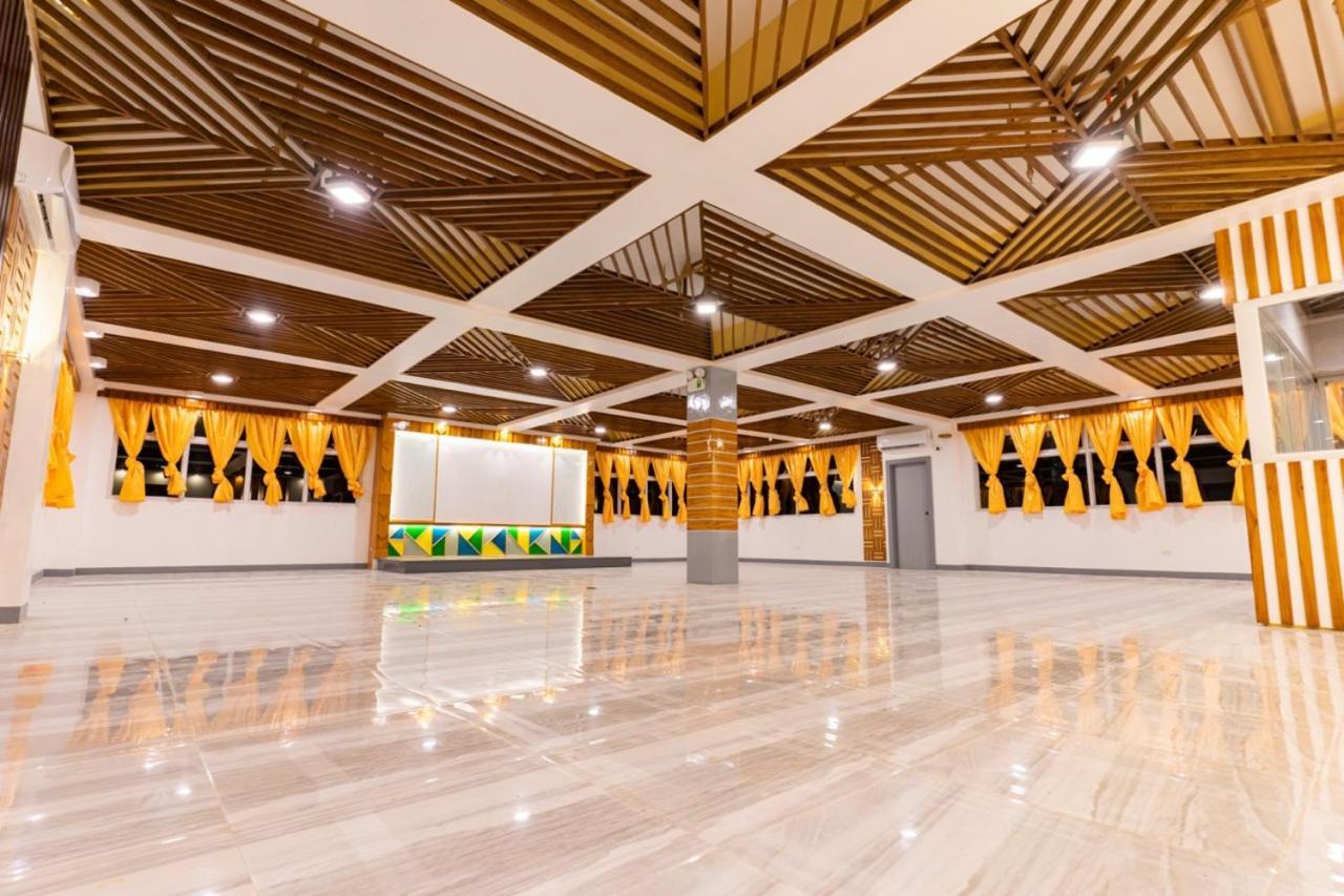 Grand Mercy Hotel كالبايوغ المظهر الخارجي الصورة